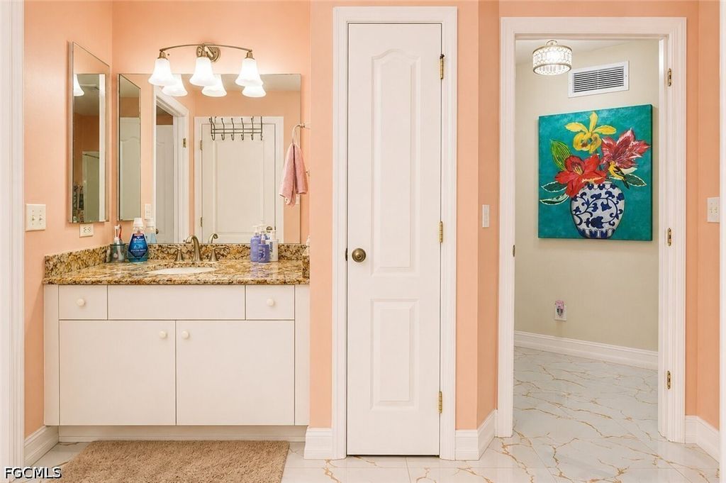 Image 17 of property listing at 507 Diplomat PKWY E, Cape Coral, FL 33909