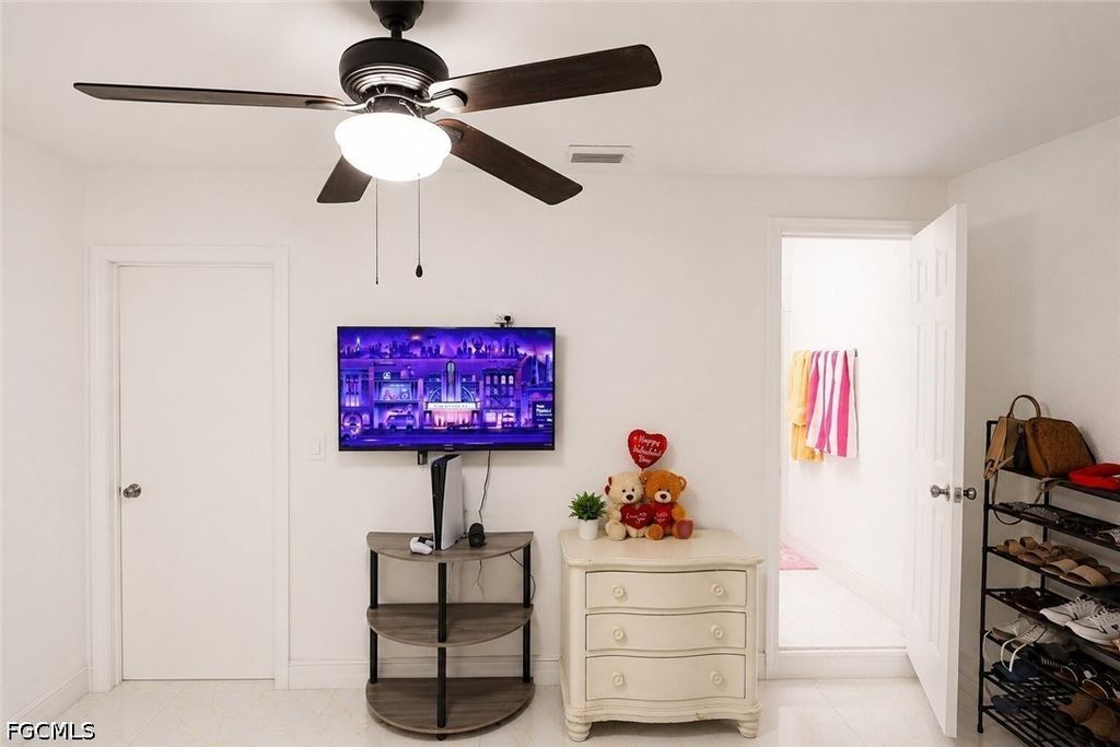 Image 32 of property listing at 507 Diplomat PKWY E, Cape Coral, FL 33909