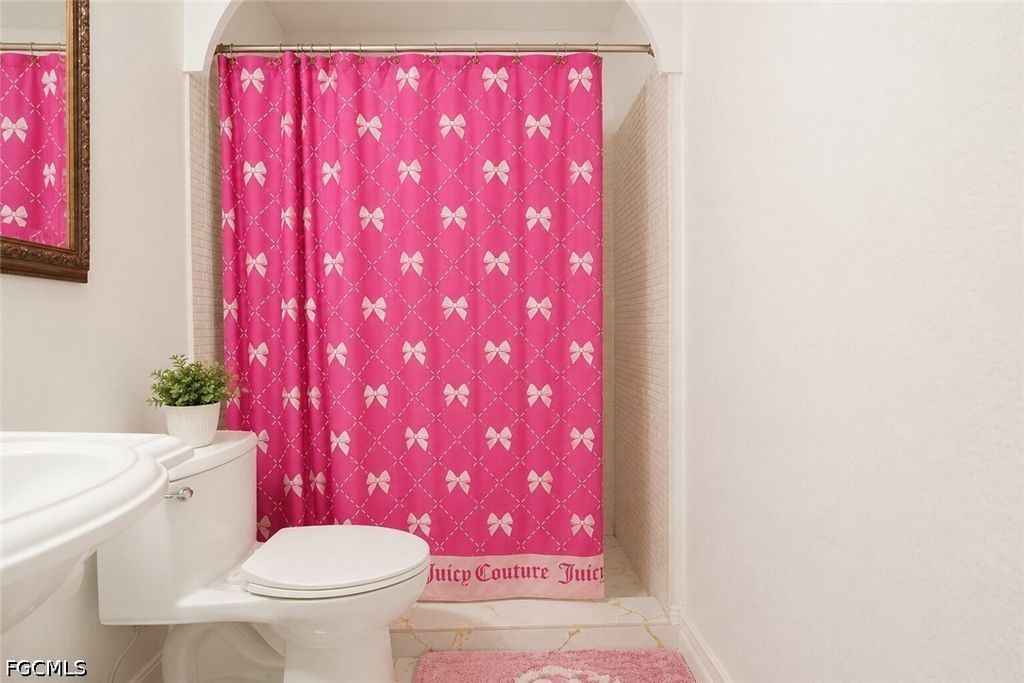 Image 33 of property listing at 507 Diplomat PKWY E, Cape Coral, FL 33909