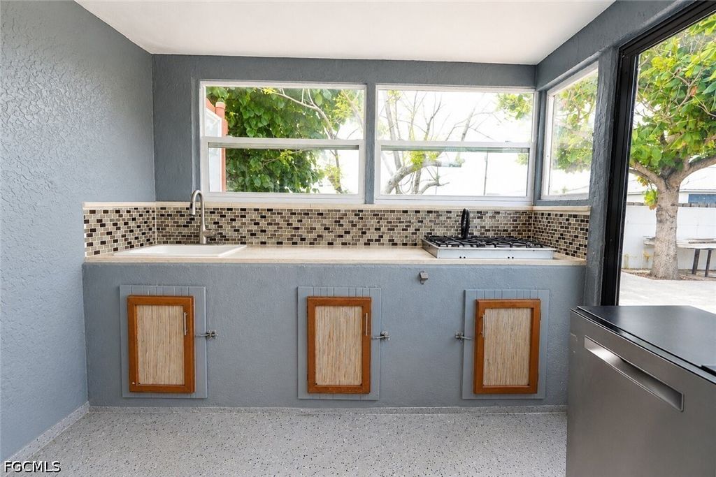 Image 36 of property listing at 507 Diplomat PKWY E, Cape Coral, FL 33909