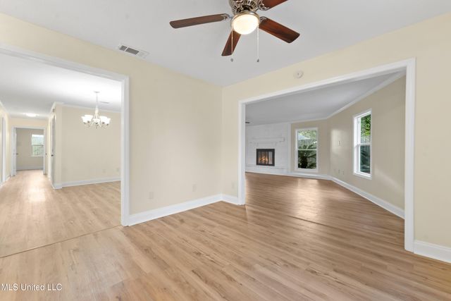 122 Carroll Avenue, Long Beach, MS 39560