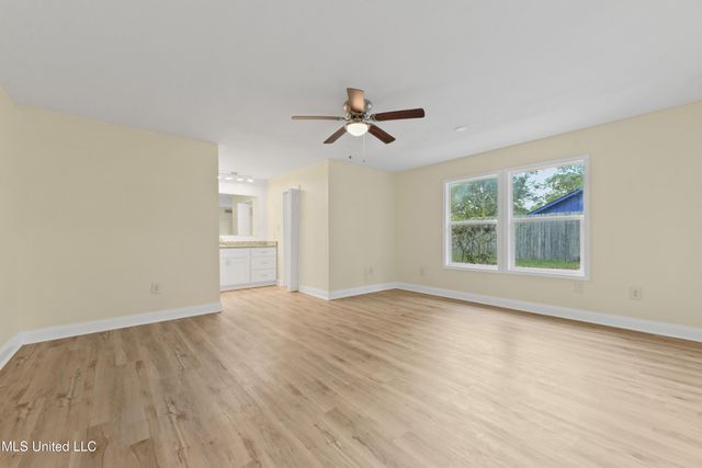 122 Carroll Avenue, Long Beach, MS 39560