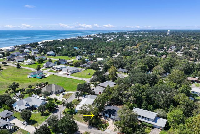 122 Carroll Avenue, Long Beach, MS 39560