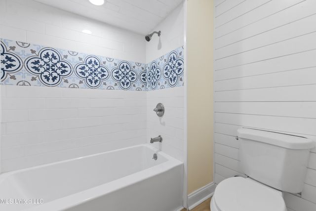 122 Carroll Avenue, Long Beach, MS 39560