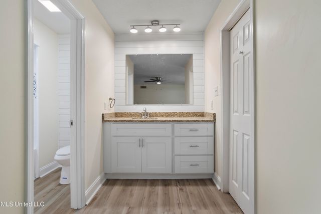 122 Carroll Avenue, Long Beach, MS 39560