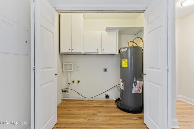 122 Carroll Avenue, Long Beach, MS 39560