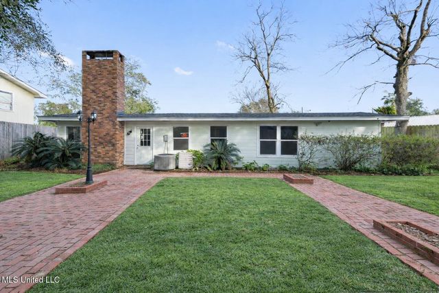 122 Carroll Avenue, Long Beach, MS 39560