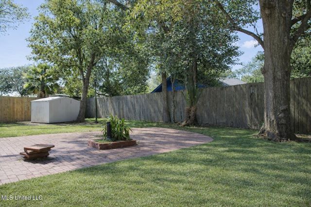 122 Carroll Avenue, Long Beach, MS 39560