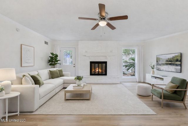 122 Carroll Avenue, Long Beach, MS 39560