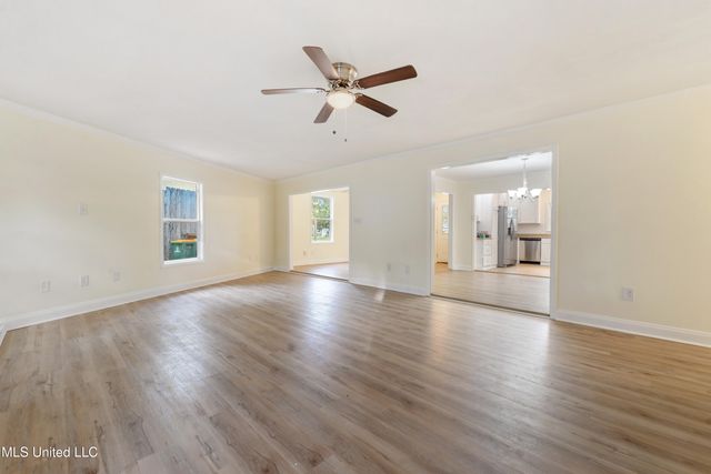 122 Carroll Avenue, Long Beach, MS 39560