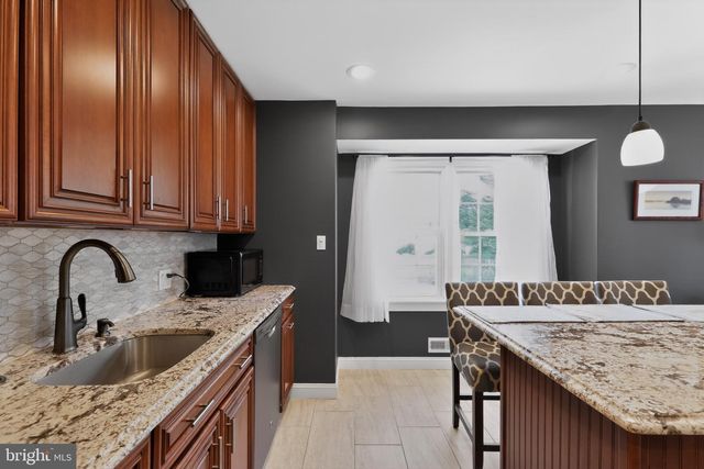 351 STRATFORD AVE, Haddon Township, NJ 08108