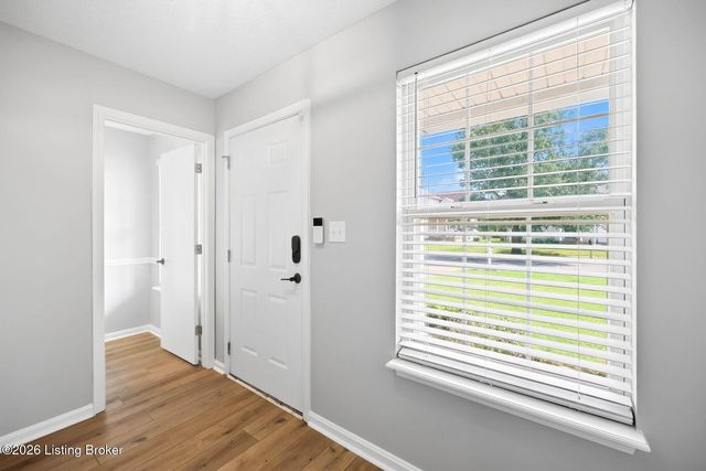 10603 Bayport Rd, Louisville, KY 40299