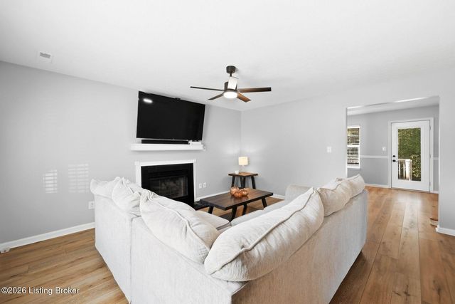 10603 Bayport Rd, Louisville, KY 40299