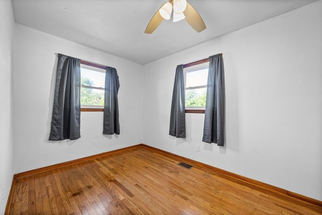 360 N Main St, Erin, TN 37061