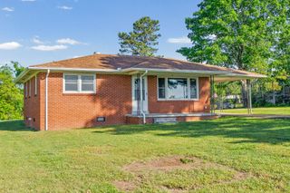 360 N Main St, Erin, TN 37061
