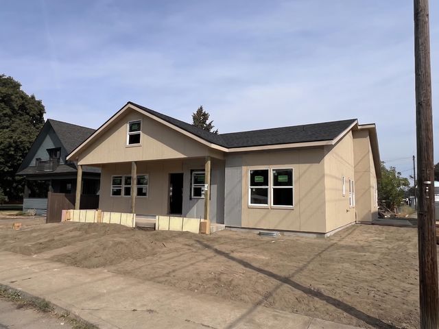 818 W Nebraska Ave, Spokane, WA 99205