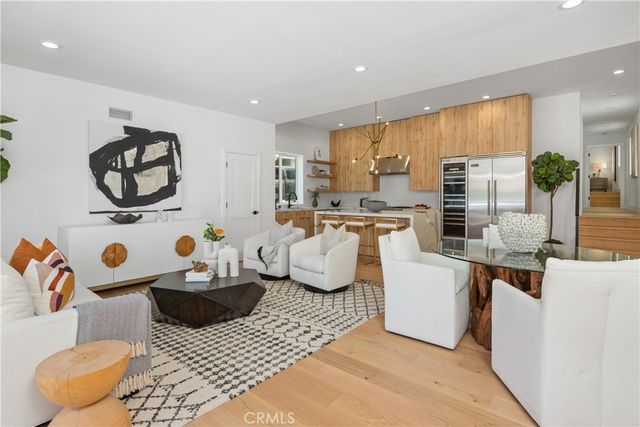 520 Iris, Corona Del Mar, CA 92625