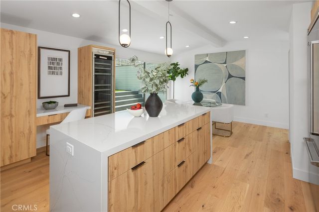 520 Iris, Corona Del Mar, CA 92625