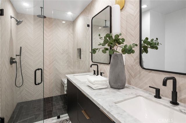 520 Iris, Corona Del Mar, CA 92625