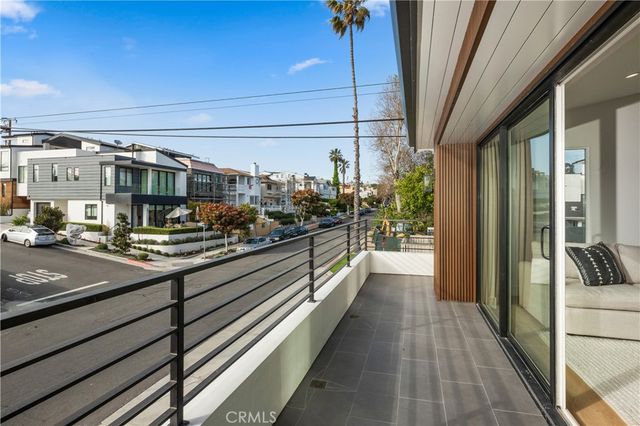 520 Iris, Corona Del Mar, CA 92625