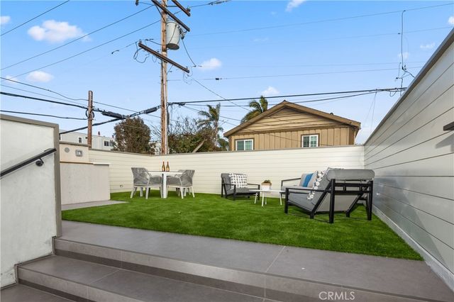 520 Iris, Corona Del Mar, CA 92625