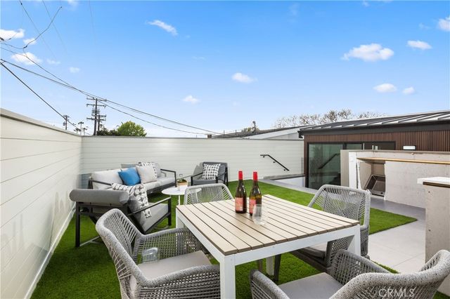 520 Iris, Corona Del Mar, CA 92625