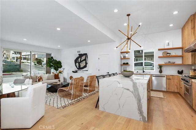 520 Iris, Corona Del Mar, CA 92625