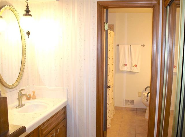 9417 RALSTON Avenue, Kansas City, MO 64138