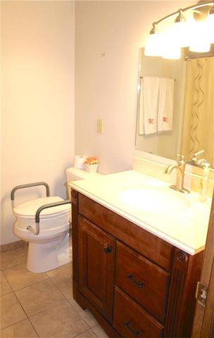 9417 RALSTON Avenue, Kansas City, MO 64138