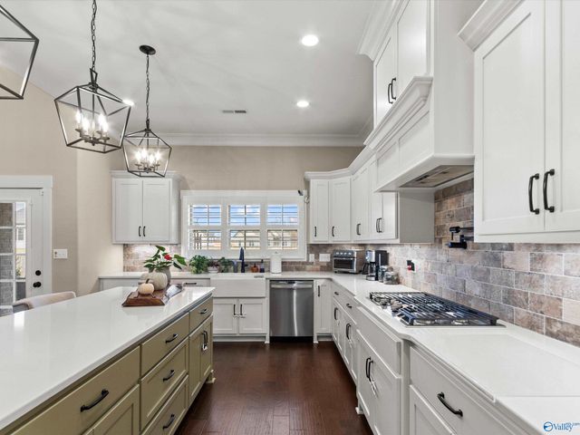 22601 Mary Grace Drive, Athens, AL 35613