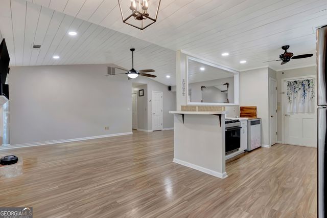 60 Merideth Trace, Sharpsburg, GA 30277