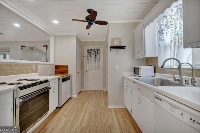 60 Merideth Trace, Sharpsburg, GA 30277