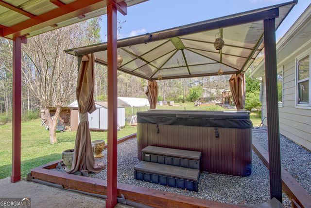 60 Merideth Trace, Sharpsburg, GA 30277