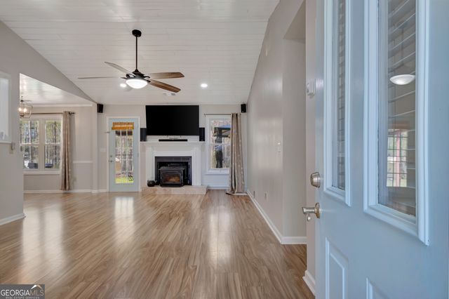 60 Merideth Trace, Sharpsburg, GA 30277