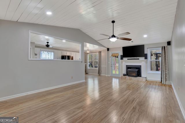 60 Merideth Trace, Sharpsburg, GA 30277