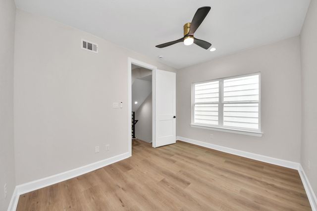1603 Sylvester Road, Houston, TX 77009