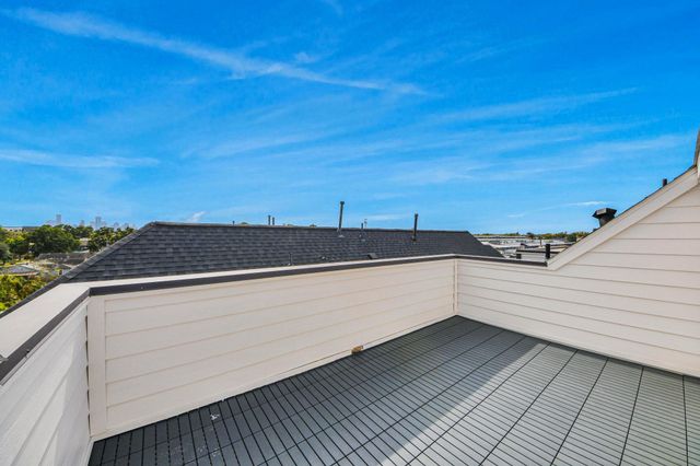 1603 Sylvester Road, Houston, TX 77009