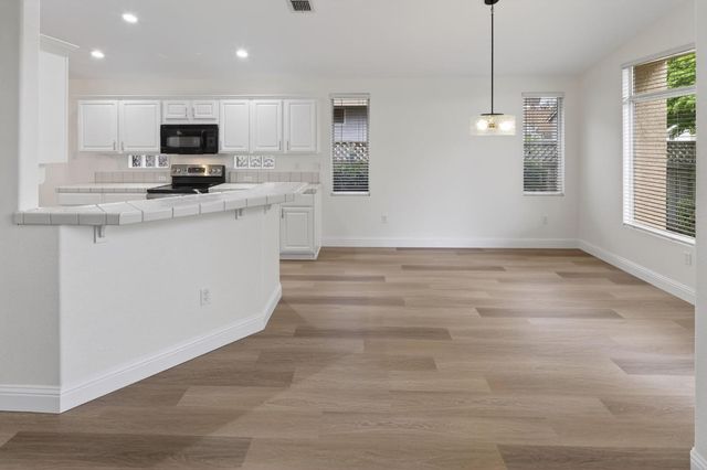 5136 Dreamgarden Loop, Roseville, CA 95747