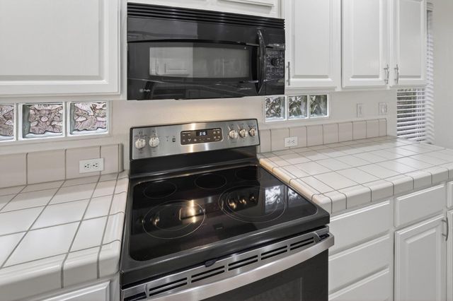 5136 Dreamgarden Loop, Roseville, CA 95747