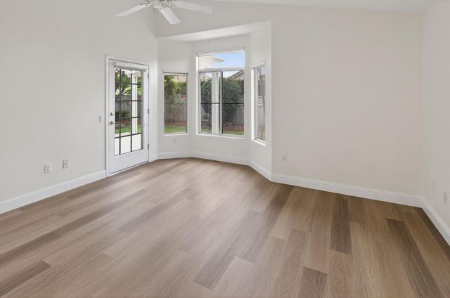 5136 Dreamgarden Loop, Roseville, CA 95747