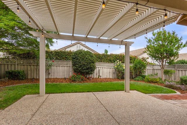 5136 Dreamgarden Loop, Roseville, CA 95747