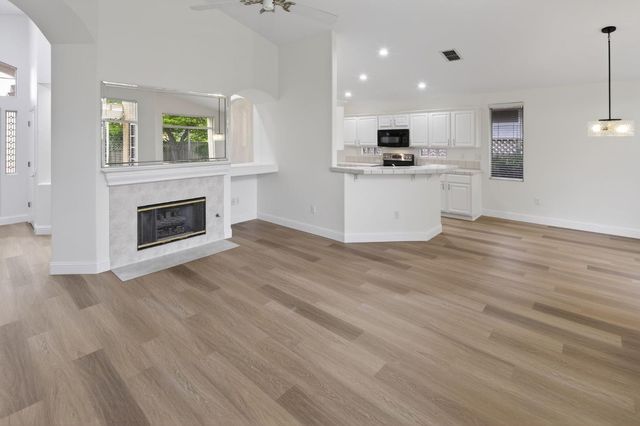 5136 Dreamgarden Loop, Roseville, CA 95747