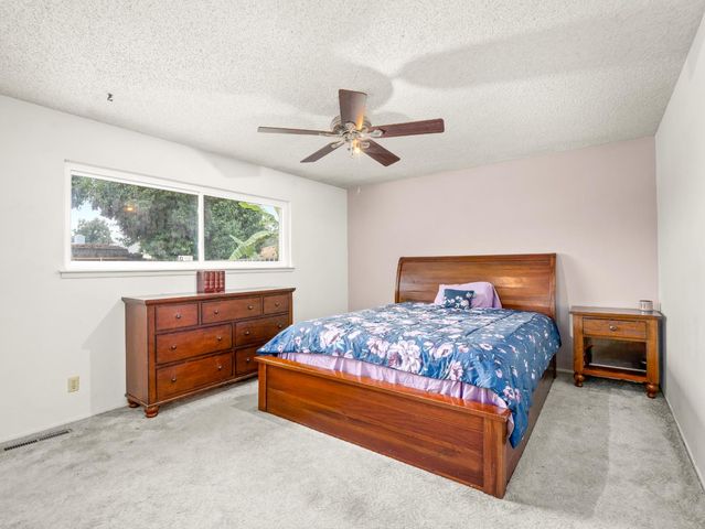 525 E Vartikian Avenue, Fresno, CA 93710