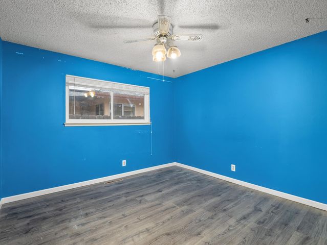 525 E Vartikian Avenue, Fresno, CA 93710