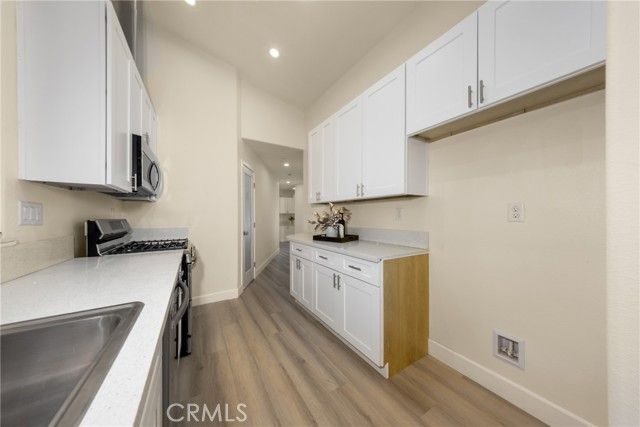 16241 Chestnut Street, Hesperia, CA 92345