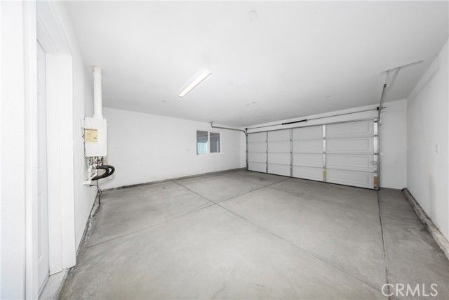 16241 Chestnut Street, Hesperia, CA 92345