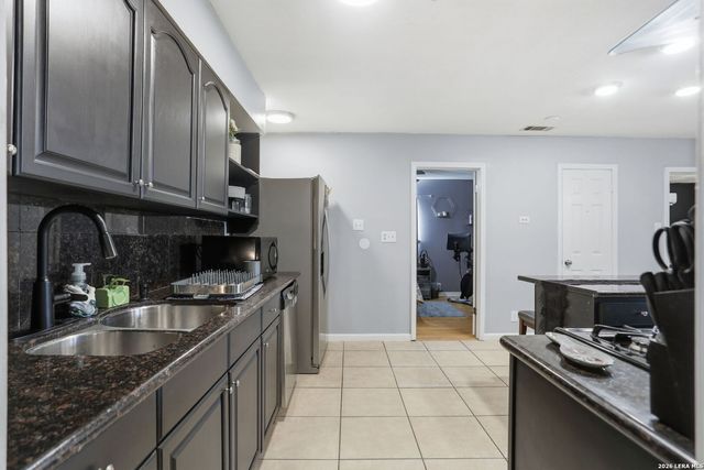 3110 CHAMITA ST, San Antonio, TX 78211