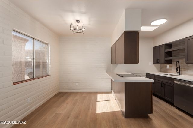 3960 E Flower St Apt 11, Tucson, AZ 85712