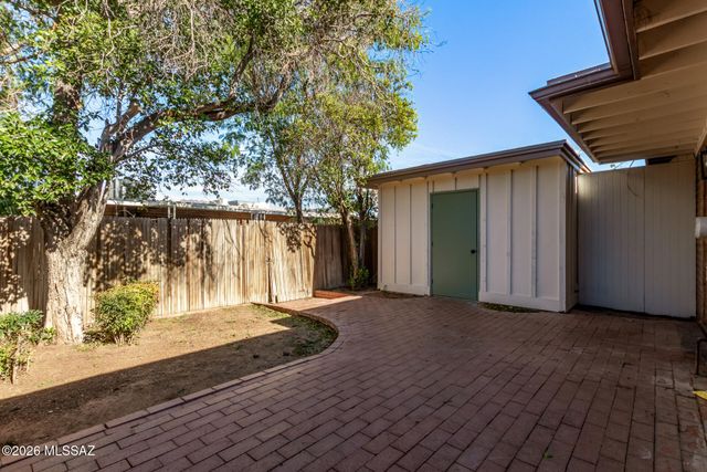 3960 E Flower St Apt 11, Tucson, AZ 85712