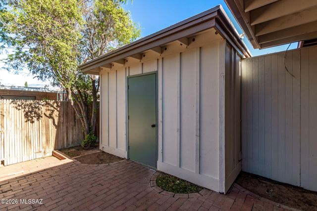 3960 E Flower St Apt 11, Tucson, AZ 85712